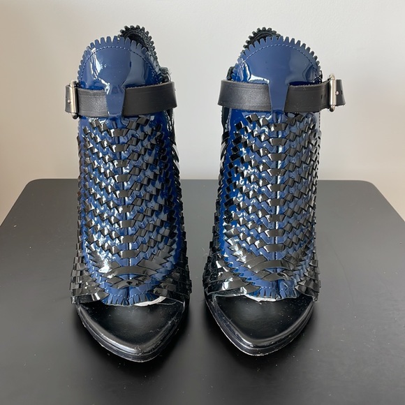 Proenza Schouler Black and Blue Woven Patent Leather Bootie Size 39 - Picture 2 of 9